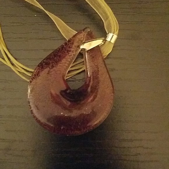 Purple pendant necklace - Picture 2 of 3